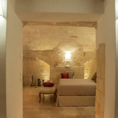 Apartment 31 *